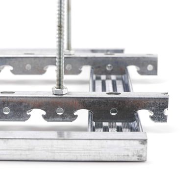 Guter Preis Stahl Keel Drywall Ceiling Suspension System des Licht-50# für öffentliche Gebäude Online