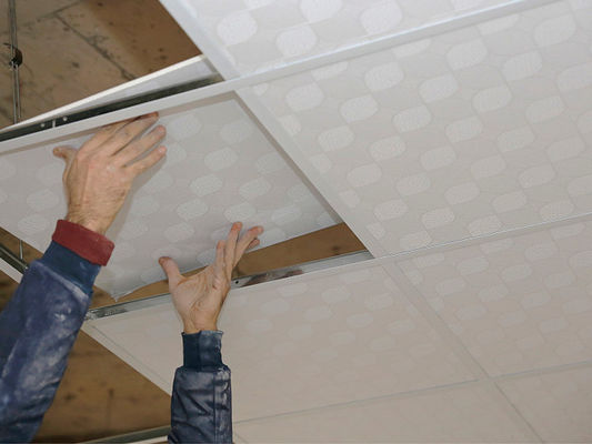 Guter Preis Umweltfreundliche PVC-Gipskartondeckenmaterialien bieten nachhaltige Optionen für grüne Bau- und Energiebauprojekte Online