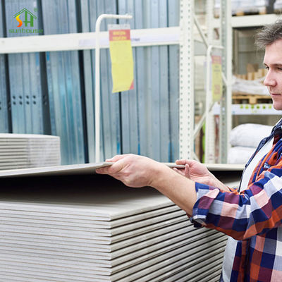 Guter Preis 1220x2440mm Feuchtigkeitsdichte Gipsplatte 9mm-15mm Dicke Online